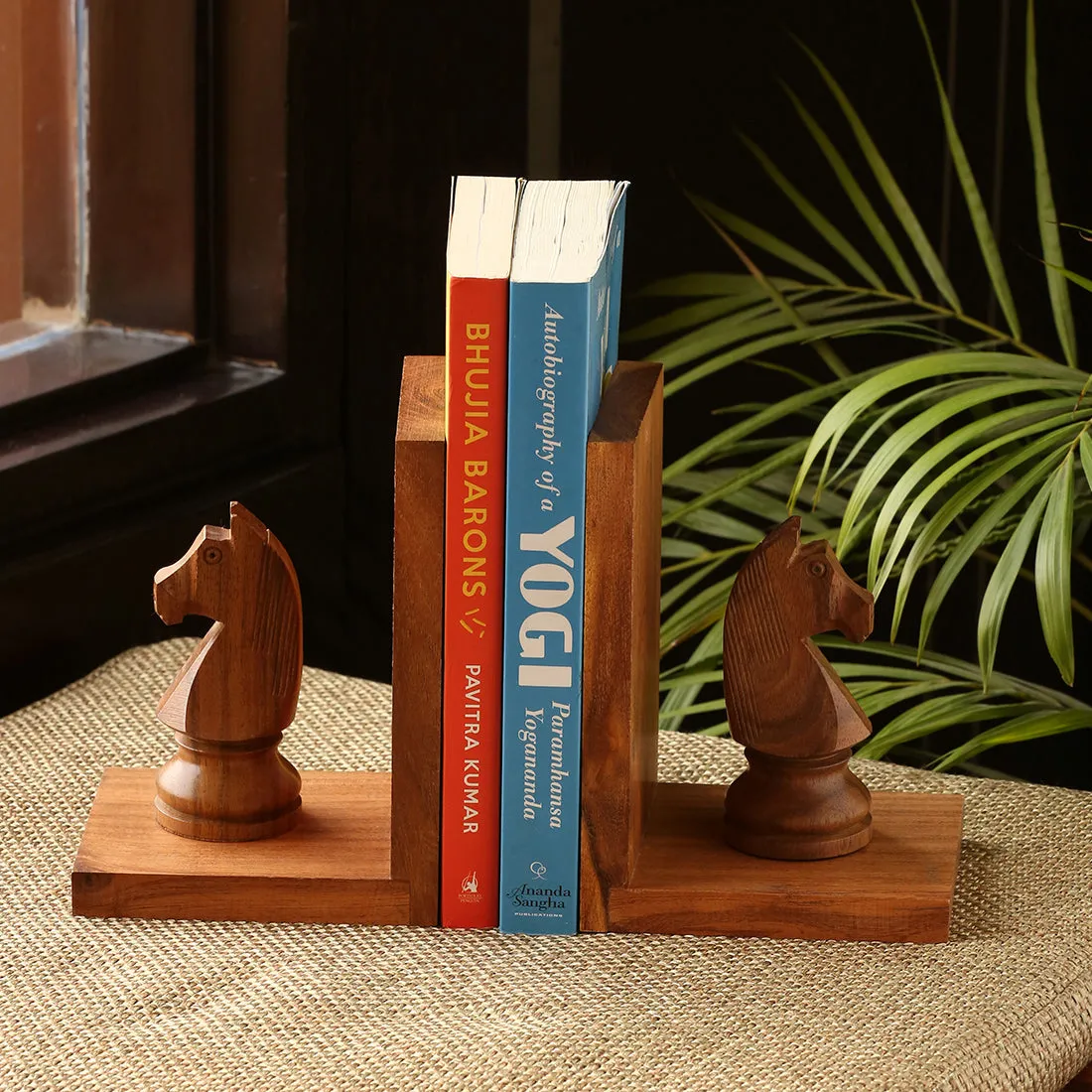 'Chess Horse' Hand Carved Sheesham Wood Bookend