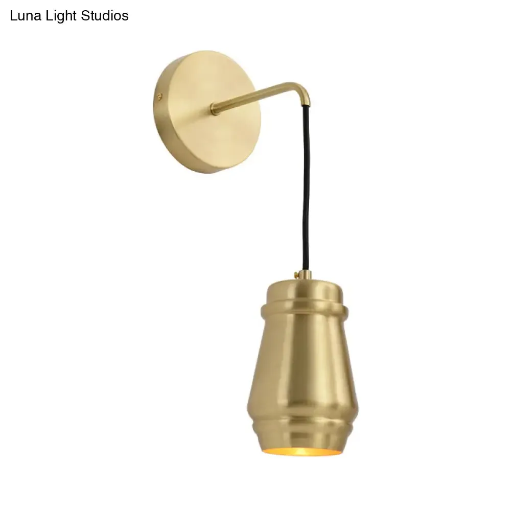 Minimalist Brass Wall Mount Lamp with Gold Finish - 1 Light Sconce Lamp