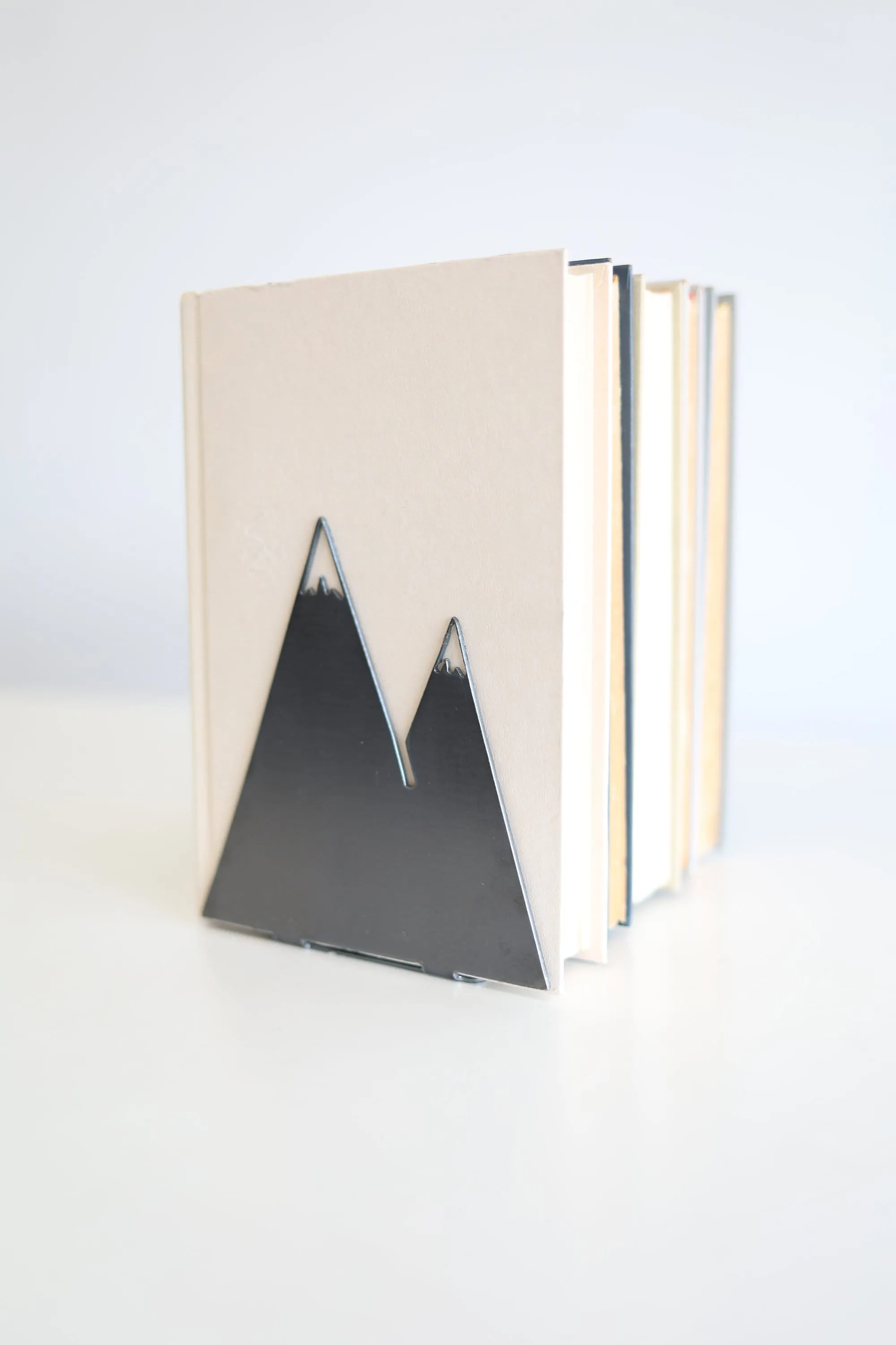 Mountain Bookend