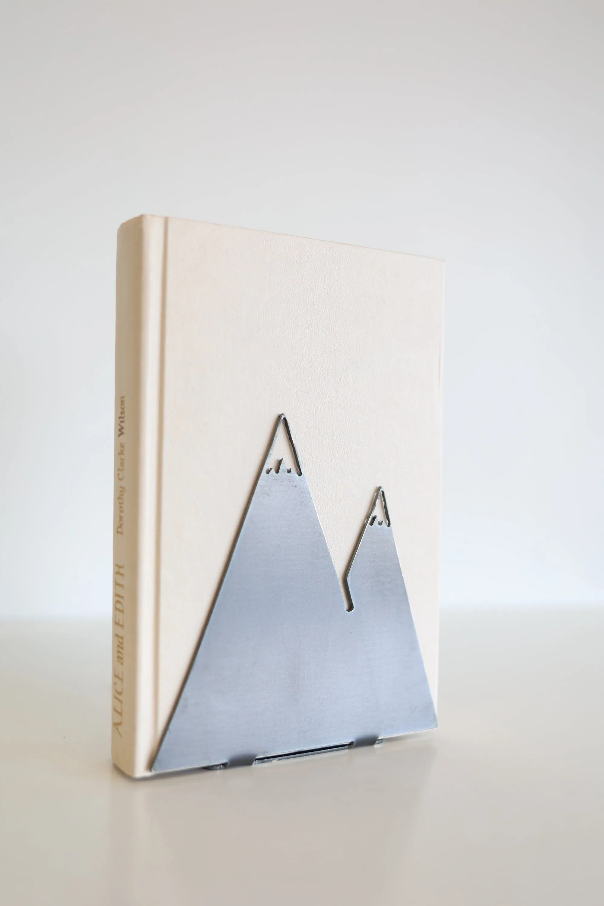 Mountain Bookend