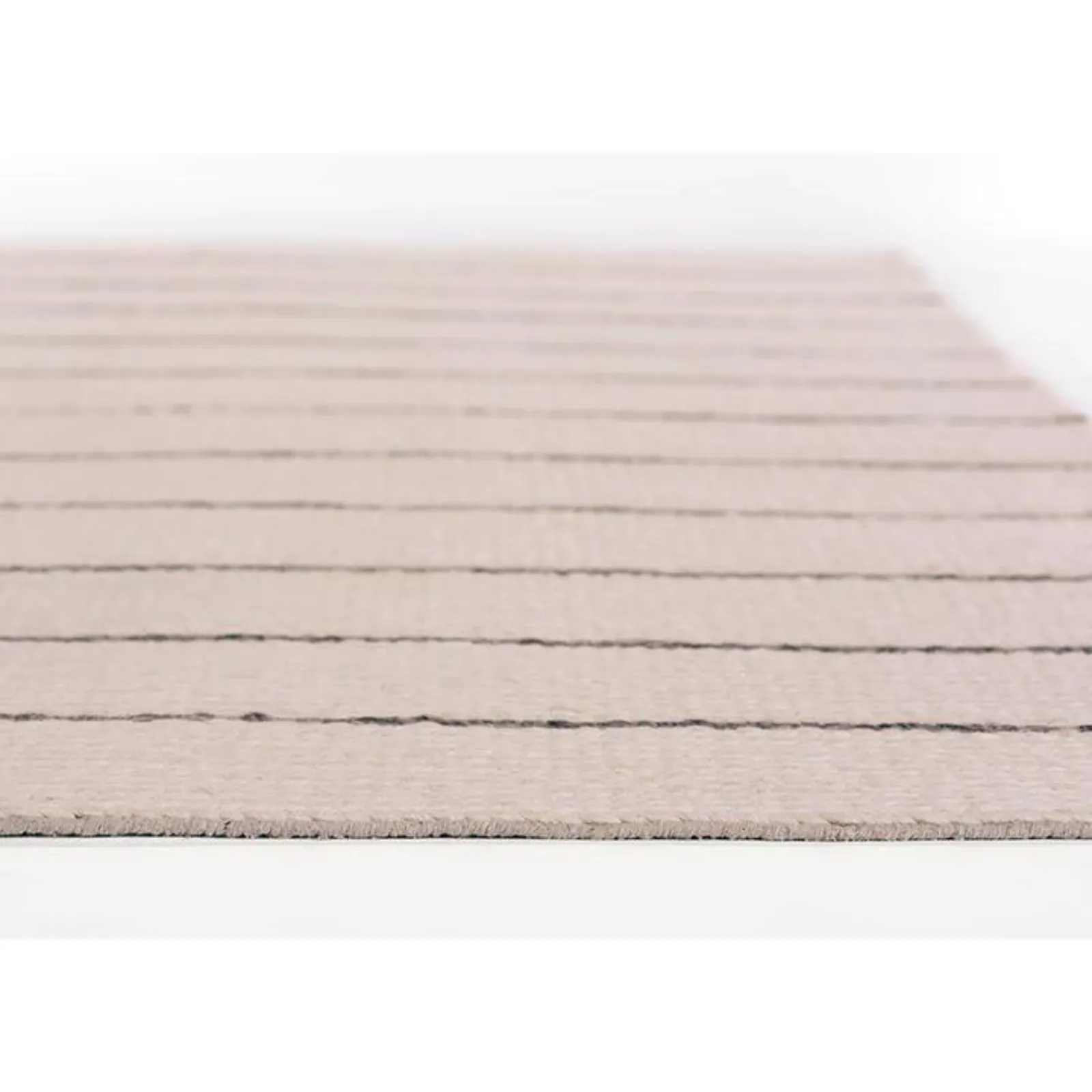 Strand Ivory / Black Rug